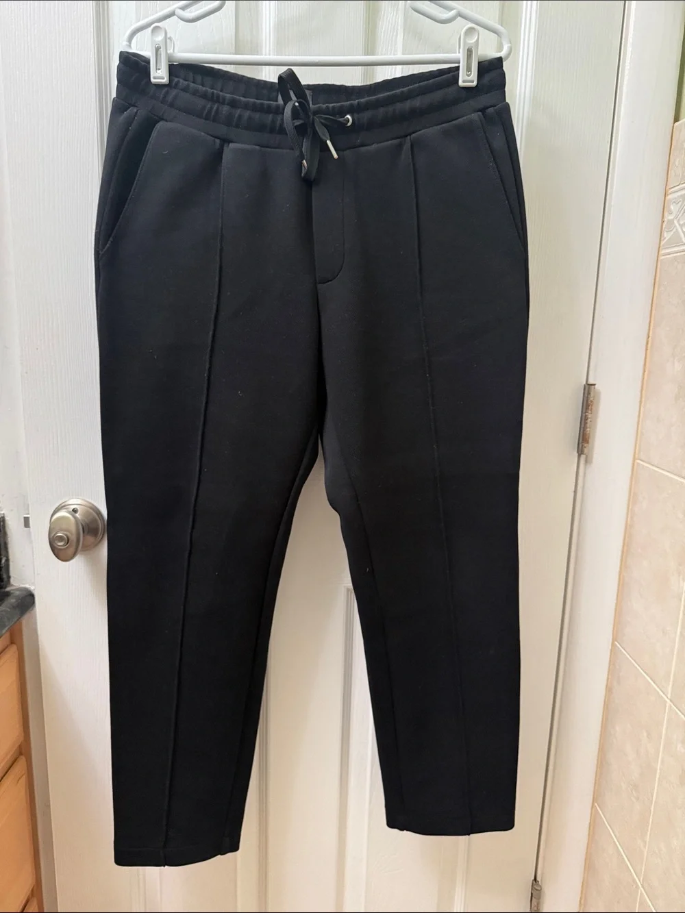 H&M Black Men's Sweatpants with Center Crease